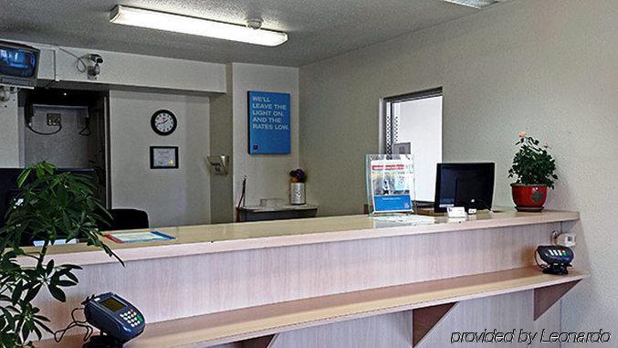 Motel 6 Des Moines South - Airport Екстер'єр фото